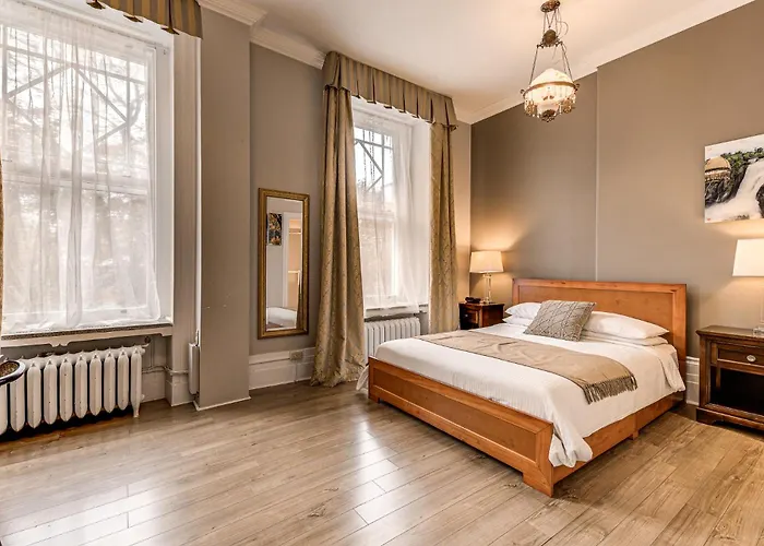 North House - Auberge La Chouette Hotel Automatise Quebec City